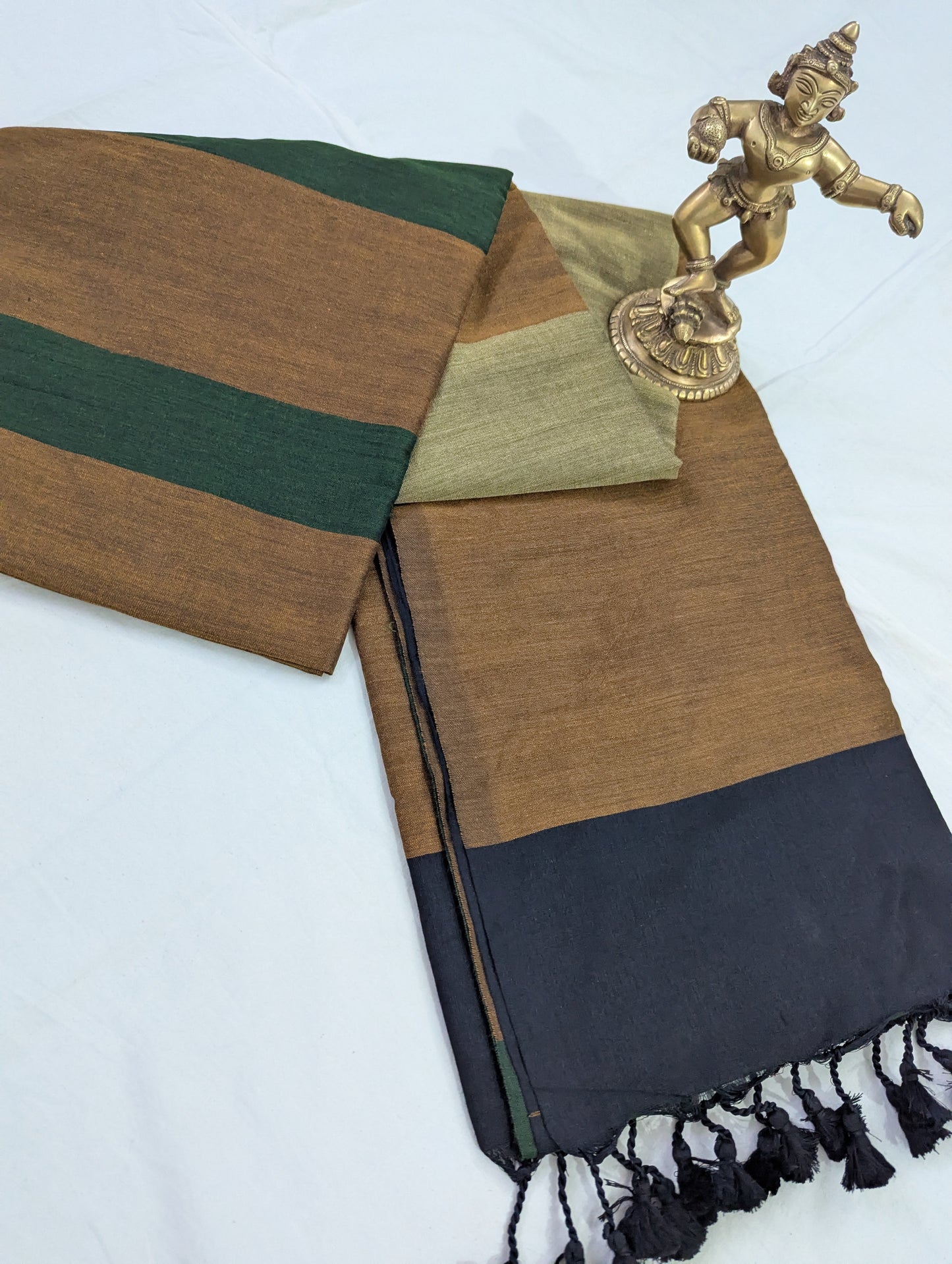 Mithra Collection - Green and Gold